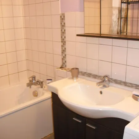 Aufenthalt Fuer Einige Naechte In By Interhome