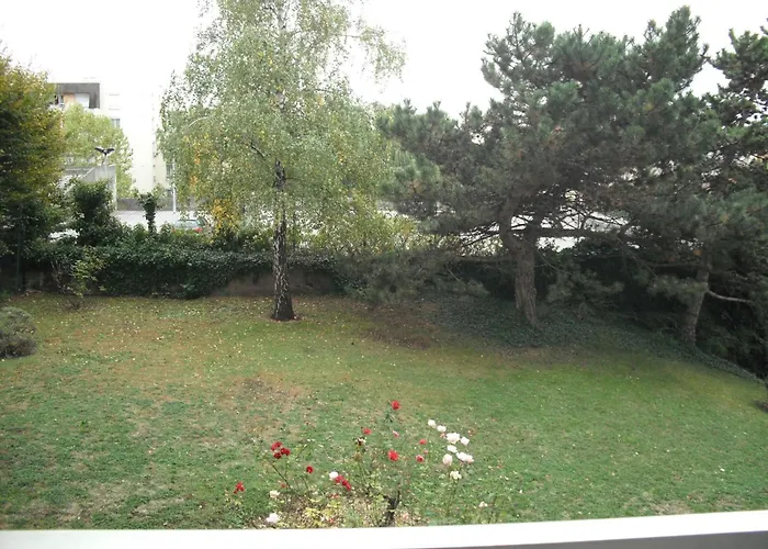 Apartment Aufenthalt Fuer Einige Naechte In By Interhome Dijon